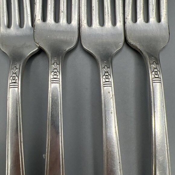 4 Dinner Forks WM A Rogers EVERLASTING A1 Plus Oneida 1940's Georgian Silverware - Picture 9 of 12